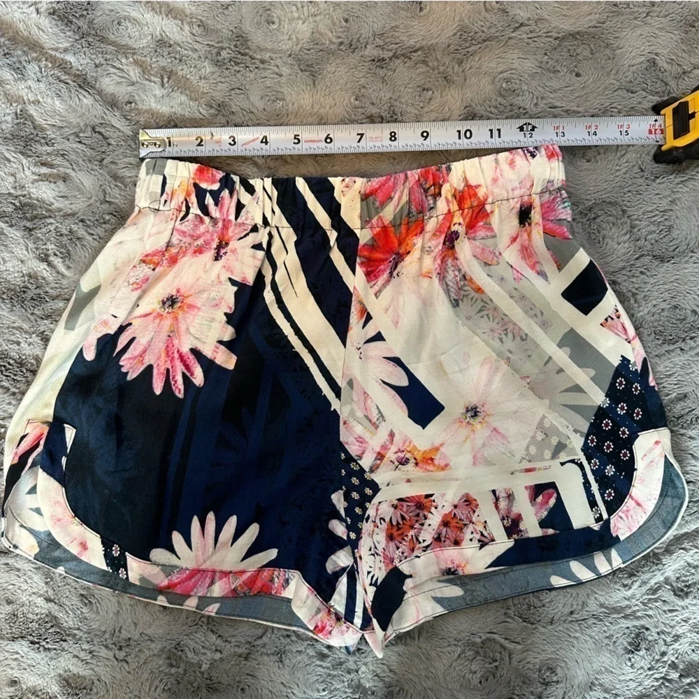 French Connection Women's Samba Avenue Shorts Daisy Floral Print Flowy Size 4